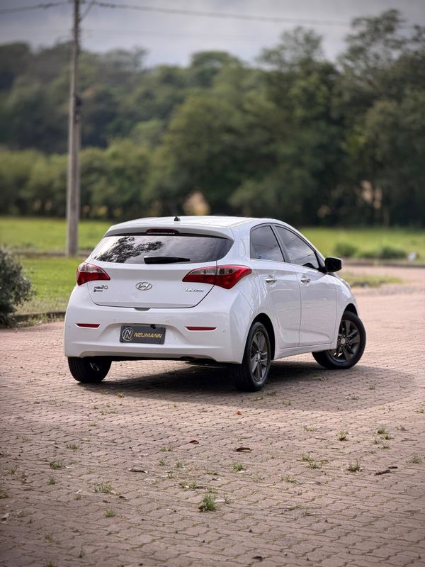 Hyundai HB20 PREMIUM 1.6 2014 NEUMANN VEÍCULOS ARROIO DO MEIO / Carros no Vale Hyundai HB20 PREMIUM 1.6 2014 NEUMANN VEÍCULOS ARROIO DO MEIO / Carros no Vale