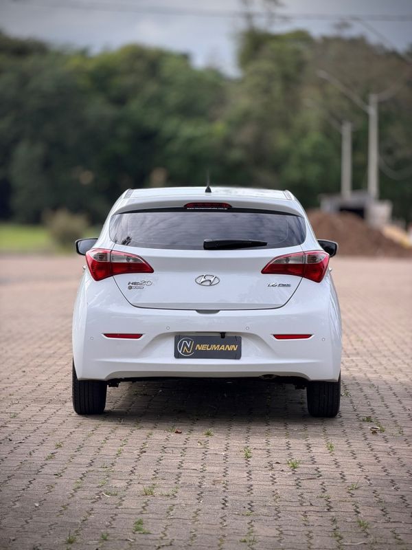 Hyundai HB20 PREMIUM 1.6 2014 NEUMANN VEÍCULOS ARROIO DO MEIO / Carros no Vale Hyundai HB20 PREMIUM 1.6 2014 NEUMANN VEÍCULOS ARROIO DO MEIO / Carros no Vale