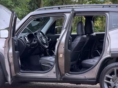 Jeep RENEGADE LIMITED 1.8 2019 NEUMANN VEÍCULOS ARROIO DO MEIO / Carros no Vale