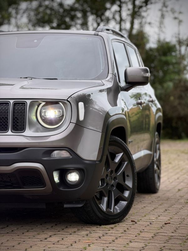 Jeep RENEGADE LIMITED 1.8 2019 NEUMANN VEÍCULOS ARROIO DO MEIO / Carros no Vale Jeep RENEGADE LIMITED 1.8 2019 NEUMANN VEÍCULOS ARROIO DO MEIO / Carros no Vale