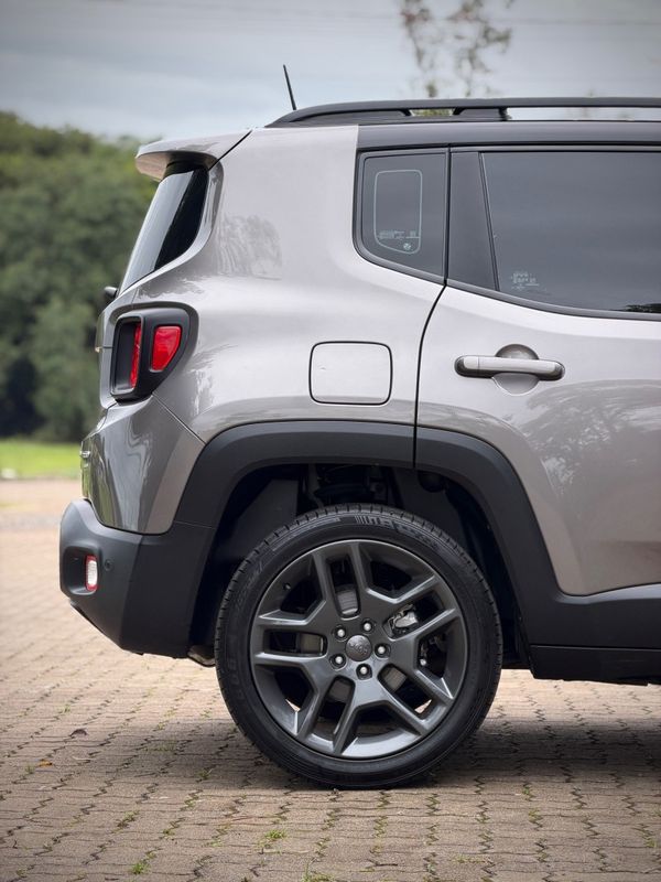 Jeep RENEGADE LIMITED 1.8 2019 NEUMANN VEÍCULOS ARROIO DO MEIO / Carros no Vale Jeep RENEGADE LIMITED 1.8 2019 NEUMANN VEÍCULOS ARROIO DO MEIO / Carros no Vale