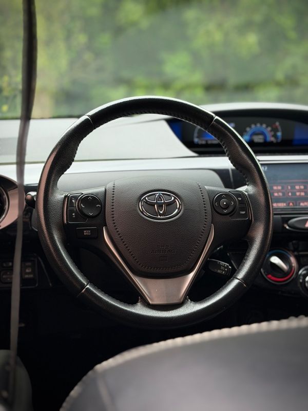 Toyota ETIOS SEDAN XLS 1.5 2018 NEUMANN VEÍCULOS ARROIO DO MEIO / Carros no Vale
