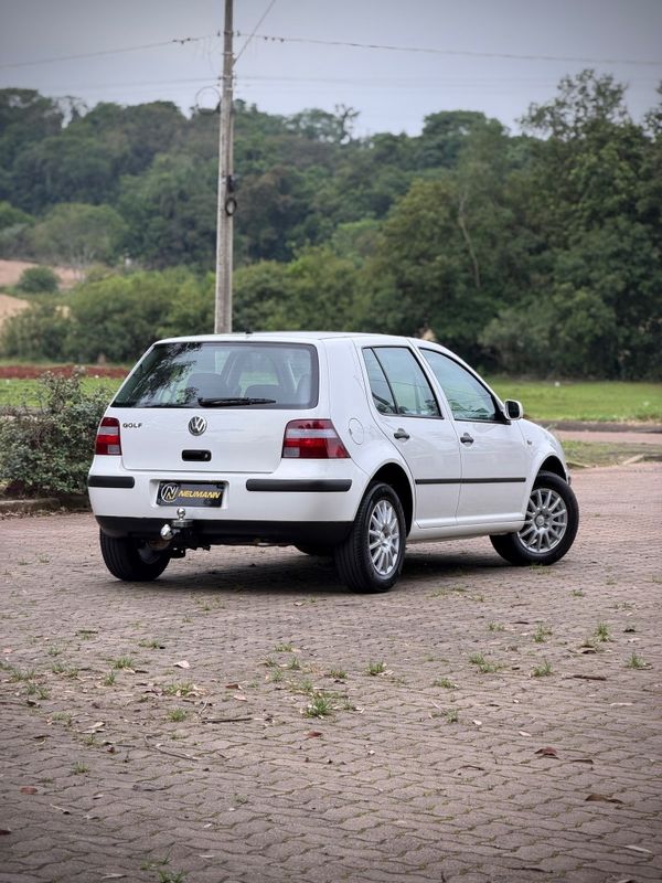 Volkswagen GOLF PLUS 1.6Mi 2004 NEUMANN VEÍCULOS ARROIO DO MEIO / Carros no Vale