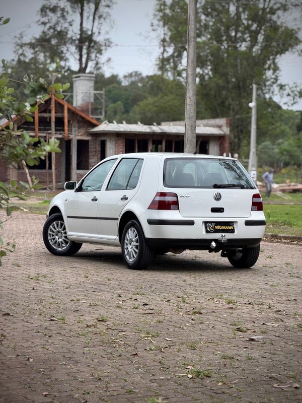 Volkswagen GOLF PLUS 1.6Mi 2004 NEUMANN VEÍCULOS ARROIO DO MEIO / Carros no Vale