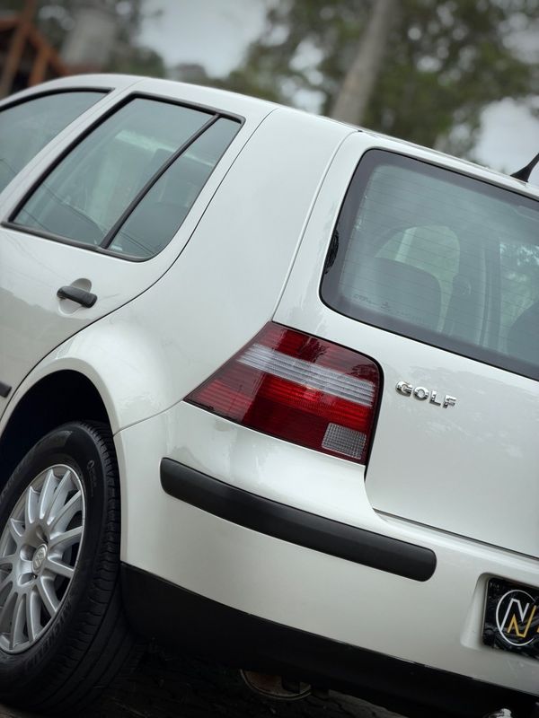 Volkswagen GOLF PLUS 1.6Mi 2004 NEUMANN VEÍCULOS ARROIO DO MEIO / Carros no Vale