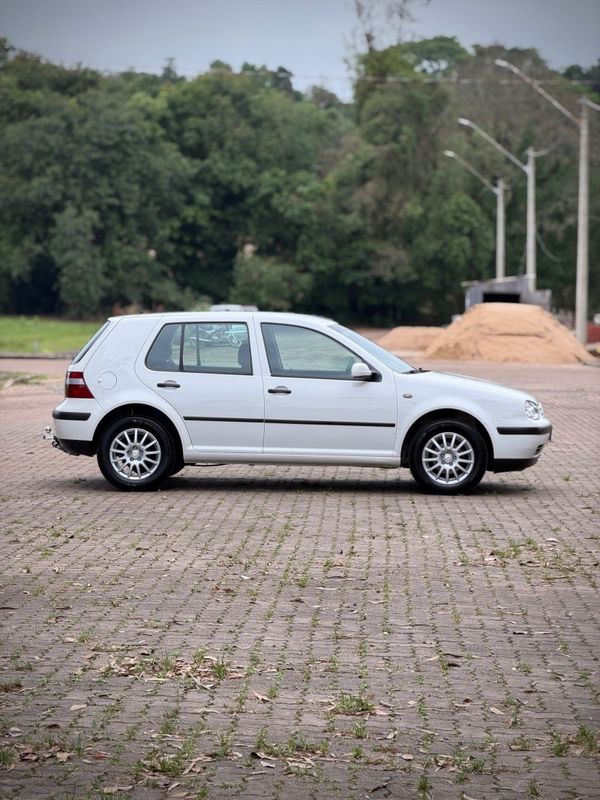 Volkswagen GOLF PLUS 1.6Mi 2004 NEUMANN VEÍCULOS ARROIO DO MEIO / Carros no Vale