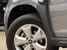 Renault DUSTER INTENSE PLUS 1.6 2025 FERREIRA VEÍCULOS VENÂNCIO AIRES / Carros no Vale