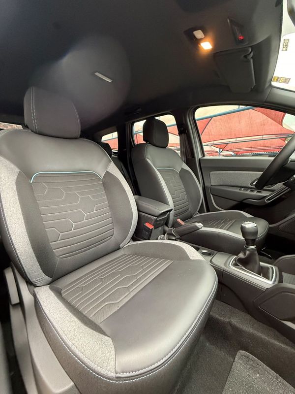 Renault DUSTER INTENSE PLUS 1.6 2025 FERREIRA VEÍCULOS VENÂNCIO AIRES / Carros no Vale