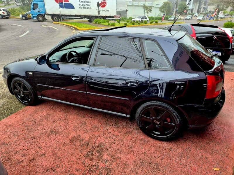 AUDI A3 1.8 20V 180CV TURBO 2001/2002 HUBNER MULTIMARCAS FARROUPILHA / Carros no Vale AUDI A3 1.8 20V 180CV TURBO 2001/2002 HUBNER MULTIMARCAS FARROUPILHA / Carros no Vale