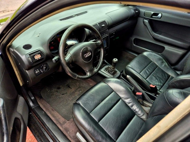 AUDI A3 1.8 20V 180CV TURBO 2001/2002 HUBNER MULTIMARCAS FARROUPILHA / Carros no Vale AUDI A3 1.8 20V 180CV TURBO 2001/2002 HUBNER MULTIMARCAS FARROUPILHA / Carros no Vale