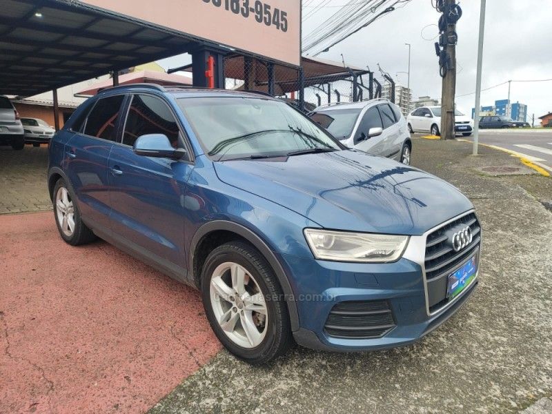 AUDI Q3 1.4 TFSI AMBIENTE S TRONIC 2015/2016 HUBNER MULTIMARCAS FARROUPILHA / Carros no Vale AUDI Q3 1.4 TFSI AMBIENTE S TRONIC 2015/2016 HUBNER MULTIMARCAS FARROUPILHA / Carros no Vale