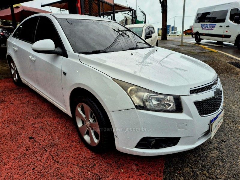 CHEVROLET CRUZE 1.8 LT 16V 2012/2012 HUBNER MULTIMARCAS FARROUPILHA / Carros no Vale