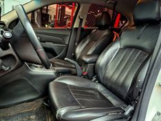 CHEVROLET CRUZE 1.8 LT 16V 2012/2012 HUBNER MULTIMARCAS FARROUPILHA / Carros no Vale