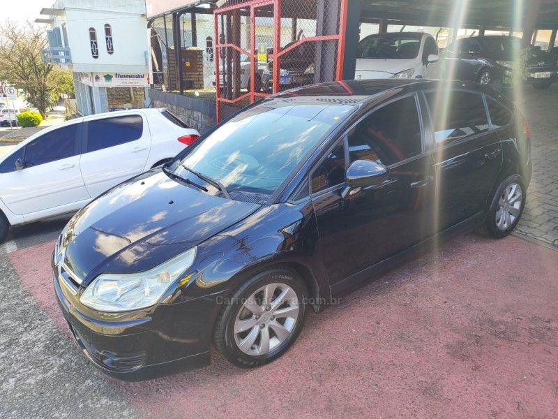 CITROËN C4 1.6 GLX 16V 2012/2013 HUBNER MULTIMARCAS FARROUPILHA / Carros no Vale