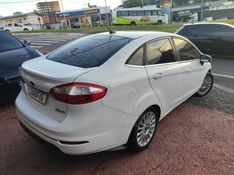 FORD FIESTA 1.6 TITANIUM PLUS SEDAN 16V 2014/2014 HUBNER MULTIMARCAS FARROUPILHA / Carros no Vale