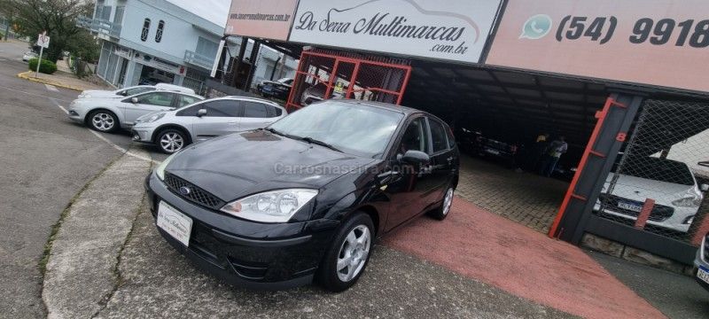 FORD FOCUS 1.6 GL 8V 2006/2007 HUBNER MULTIMARCAS FARROUPILHA / Carros no Vale