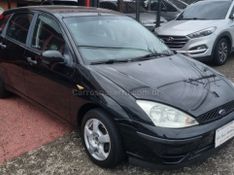 FORD FOCUS 1.6 GL 8V 2006/2007 HUBNER MULTIMARCAS FARROUPILHA / Carros no Vale
