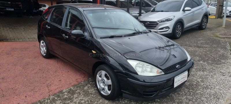 FORD FOCUS 1.6 GL 8V 2006/2007 HUBNER MULTIMARCAS FARROUPILHA / Carros no Vale