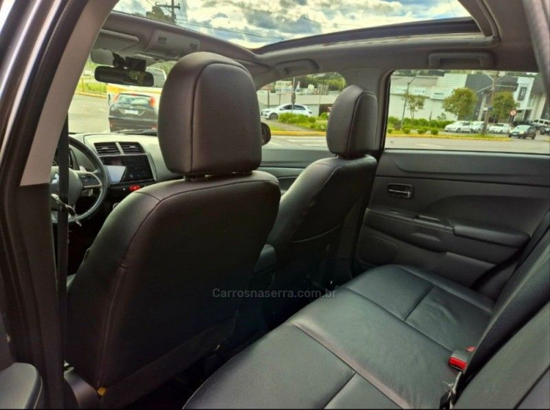 MITSUBISHI ASX 2.0 4X4 AWD 16V 2014/2015 HUBNER MULTIMARCAS FARROUPILHA / Carros no Vale MITSUBISHI ASX 2.0 4X4 AWD 16V 2014/2015 HUBNER MULTIMARCAS FARROUPILHA / Carros no Vale