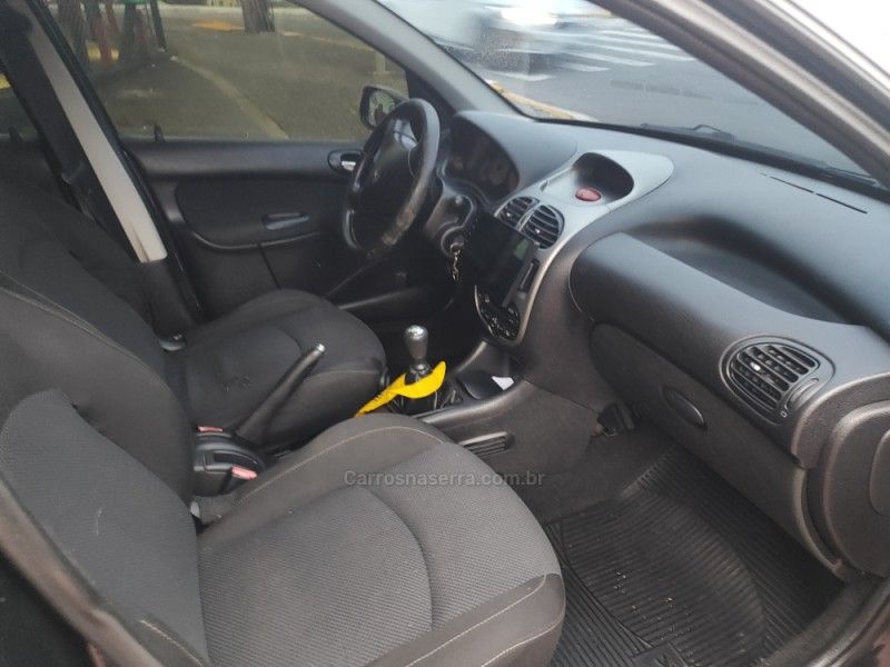 PEUGEOT 206 1.6 FELINE 16V 2006/2007 HUBNER MULTIMARCAS FARROUPILHA / Carros no Vale