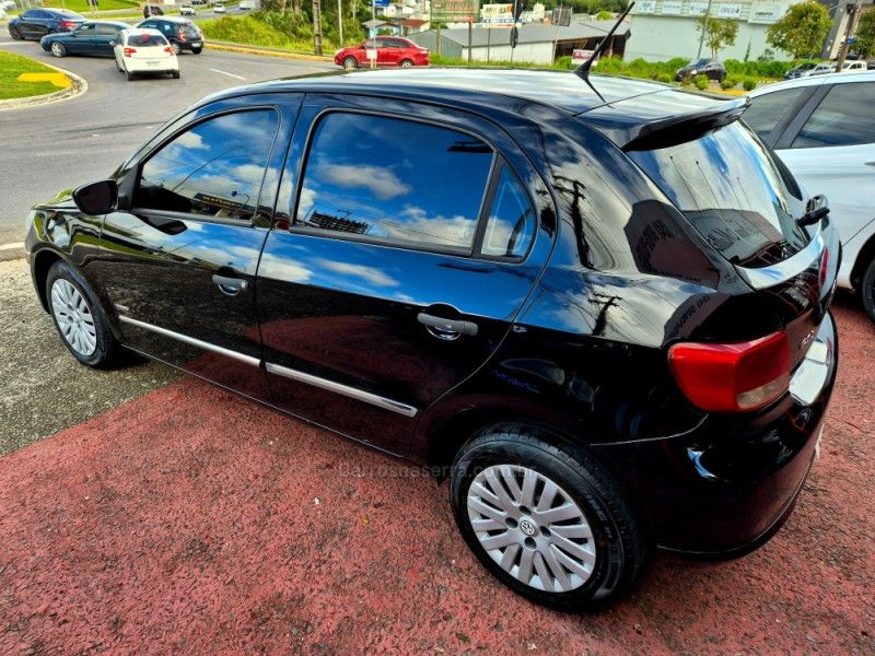 VOLKSWAGEN GOL 1.0 MI 8V G.V 2009/2009 HUBNER MULTIMARCAS FARROUPILHA / Carros no Vale