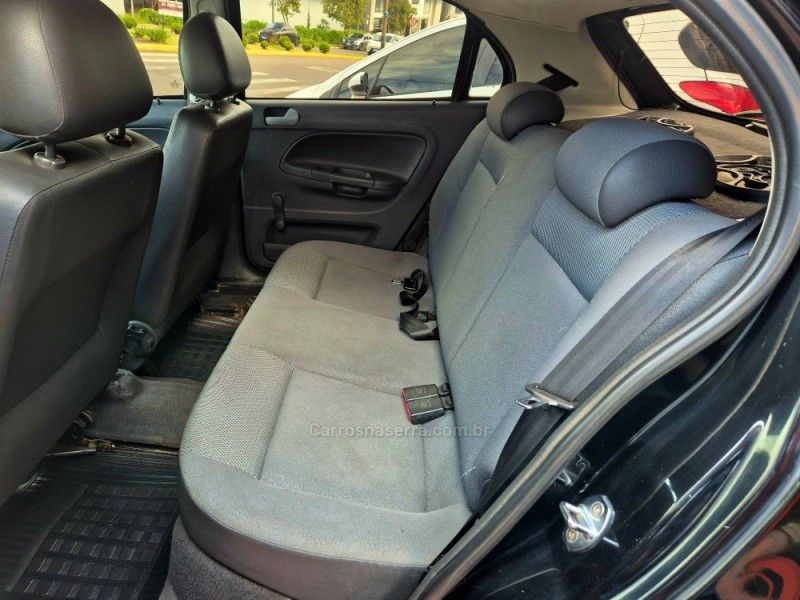VOLKSWAGEN GOL 1.0 MI 8V G.V 2009/2009 HUBNER MULTIMARCAS FARROUPILHA / Carros no Vale