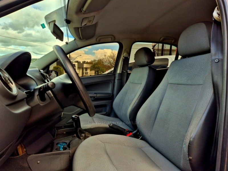 VOLKSWAGEN GOL 1.0 MI 8V G.V 2009/2009 HUBNER MULTIMARCAS FARROUPILHA / Carros no Vale