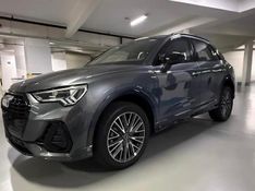 AUDI Q3 2.0 40 TFSI GASOLINA PERFORMANCE BLACK QUATTRO TIPTRONIC 2023/2023 FÁBIO BERNARDES PORTO ALEGRE / Carros no Vale