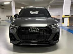 AUDI Q3 2.0 40 TFSI GASOLINA PERFORMANCE BLACK QUATTRO TIPTRONIC 2023/2023 FÁBIO BERNARDES PORTO ALEGRE / Carros no Vale
