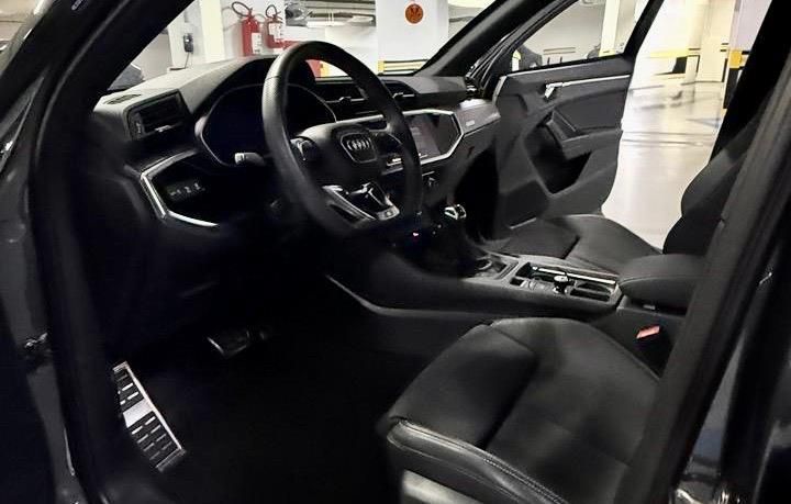 AUDI Q3 2.0 40 TFSI GASOLINA PERFORMANCE BLACK QUATTRO TIPTRONIC 2023/2023 FÁBIO BERNARDES PORTO ALEGRE / Carros no Vale