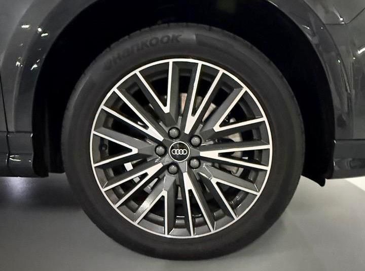 AUDI Q3 2.0 40 TFSI GASOLINA PERFORMANCE BLACK QUATTRO TIPTRONIC 2023/2023 FÁBIO BERNARDES PORTO ALEGRE / Carros no Vale