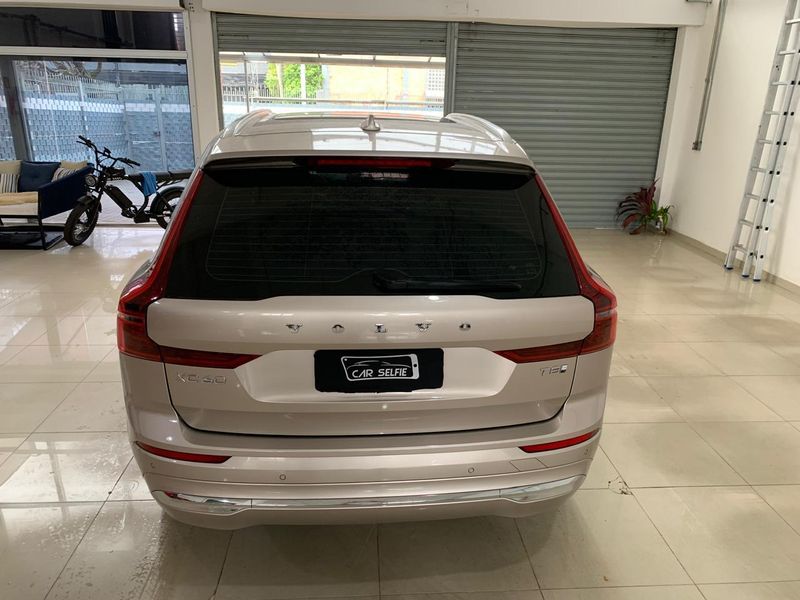 VOLVO XC60 2.0 T8 PHEV ULTRA AWD GEARTRONIC 2025/2026 FÁBIO BERNARDES PORTO ALEGRE / Carros no Vale