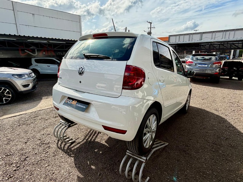 VOLKSWAGEN FOX 1.0 GII TREND /2011 AR MULTIMARCAS VENÂNCIO AIRES / Carros no Vale
