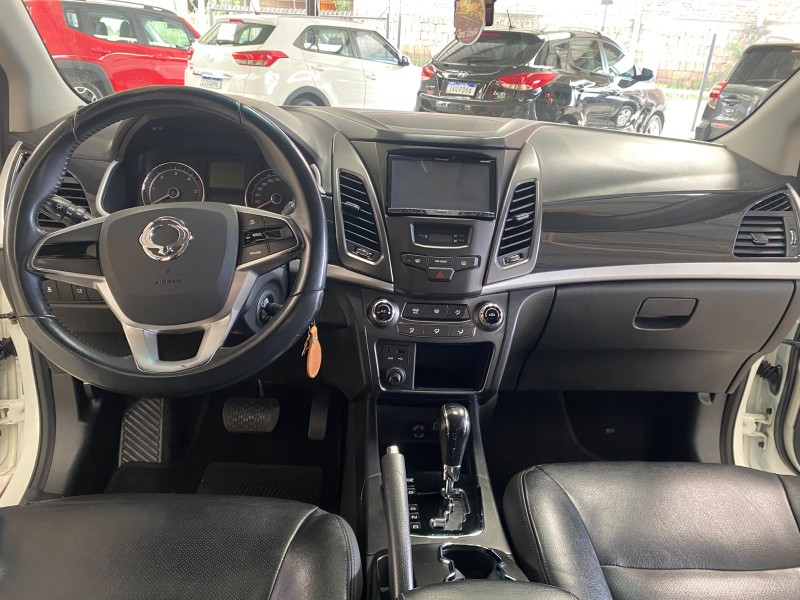 SSANGYONG KORANDO 2.0 16V TURBO DIESEL AWD AT 2012 2017/2018 LAVENDA VEÍCULOS ARROIO DO MEIO / Carros no Vale