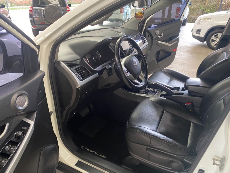 SSANGYONG KORANDO 2.0 16V TURBO DIESEL AWD AT 2012 2017/2018 LAVENDA VEÍCULOS ARROIO DO MEIO / Carros no Vale