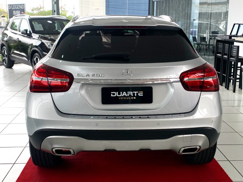 MERCEDES-BENZ GLA 200 ADVANCE 1.6 TURBO 2019/2019 DUARTE VEÍCULOS PORTO ALEGRE / Carros no Vale
