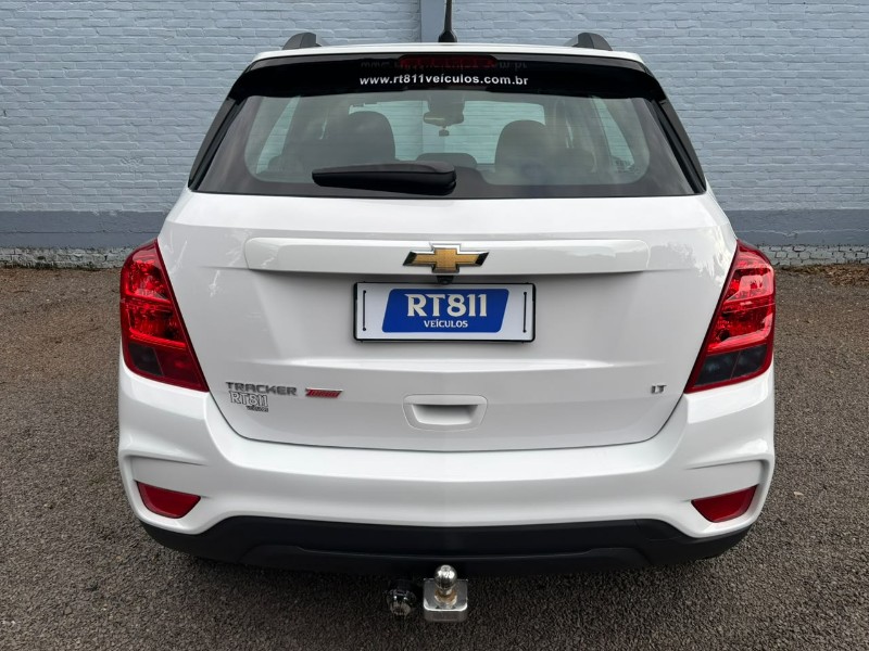 CHEVROLET TRACKER LT 1.4 /2018 RT 811 VEÍCULOS ARROIO DO MEIO / Carros no Vale