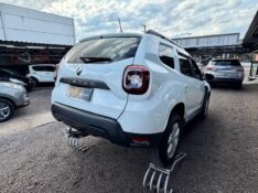 RENAULT DUSTER INTENSE 1.6 /2023 AR MULTIMARCAS VENÂNCIO AIRES / Carros no Vale