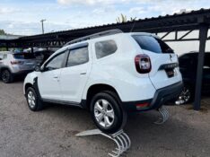RENAULT DUSTER INTENSE 1.6 /2023 AR MULTIMARCAS VENÂNCIO AIRES / Carros no Vale