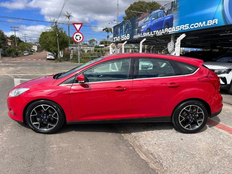 FORD FOCUS TITA/TITA PLUS 2.0 FLEX 5P AUT. 2014/2014 LS MULTIMARCAS VENÂNCIO AIRES / Carros no Vale FORD FOCUS TITA/TITA PLUS 2.0 FLEX 5P AUT. 2014/2014 LS MULTIMARCAS VENÂNCIO AIRES / Carros no Vale