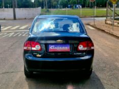 CHEVROLET CORSA 1.0 CLASSIC SEDAN 8V 2013/2013 CRUZEIRO MULTIMARCAS CRUZEIRO DO SUL / Carros no Vale