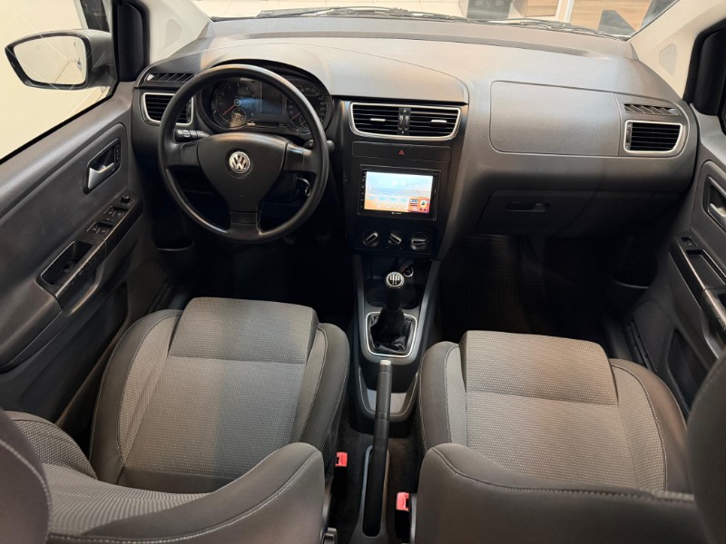 VOLKSWAGEN SPACEFOX 1.6 2011/2011 LUCAS AUTOMÓVEIS BOM RETIRO DO SUL / Carros no Vale VOLKSWAGEN SPACEFOX 1.6 2011/2011 LUCAS AUTOMÓVEIS BOM RETIRO DO SUL / Carros no Vale