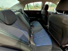 HYUNDAI HB20S 1.6 COMFORT PLUS 16V 2013/2014 CRUZEIRO MULTIMARCAS CRUZEIRO DO SUL / Carros no Vale