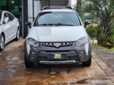 FIAT STRADA ADVENTURE LOCKER 1.8 CE 2013/2013 TS VEÍCULOS ANTA GORDA / Carros no Vale
