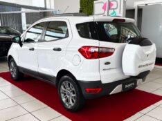 FORD ECOSPORT FREESTYLE 1.6 16V FLEX 5P 2014/2014 DUARTE VEÍCULOS PORTO ALEGRE / Carros no Vale
