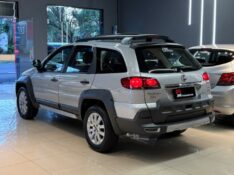 FIAT PALIO 1.8 ADVENTURE WEEKEND 8V 2014/2015 JM AUTOMÓVEIS VENÂNCIO AIRES / Carros no Vale