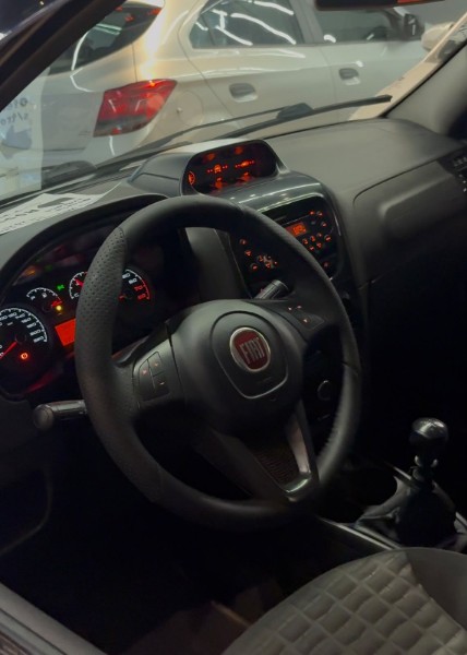 FIAT PALIO 1.8 ADVENTURE WEEKEND 8V 2014/2015 JM AUTOMÓVEIS VENÂNCIO AIRES / Carros no Vale