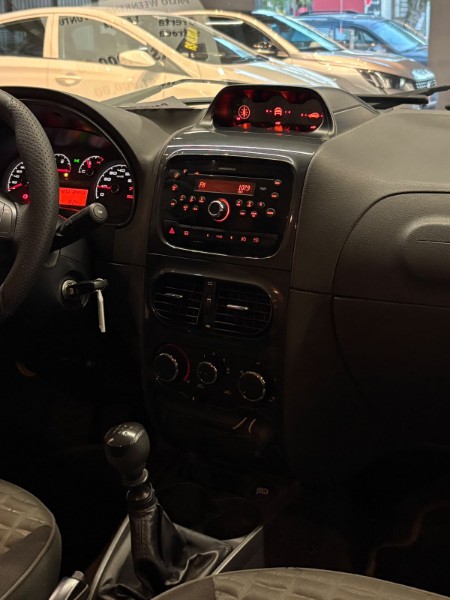 FIAT PALIO 1.8 ADVENTURE WEEKEND 8V 2014/2015 JM AUTOMÓVEIS VENÂNCIO AIRES / Carros no Vale