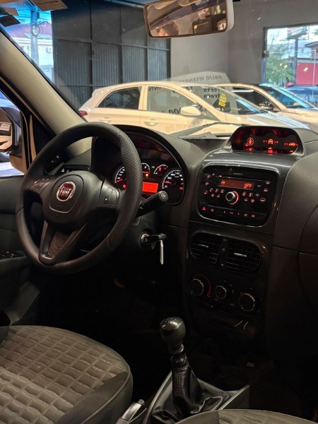 FIAT PALIO 1.8 ADVENTURE WEEKEND 8V 2014/2015 JM AUTOMÓVEIS VENÂNCIO AIRES / Carros no Vale