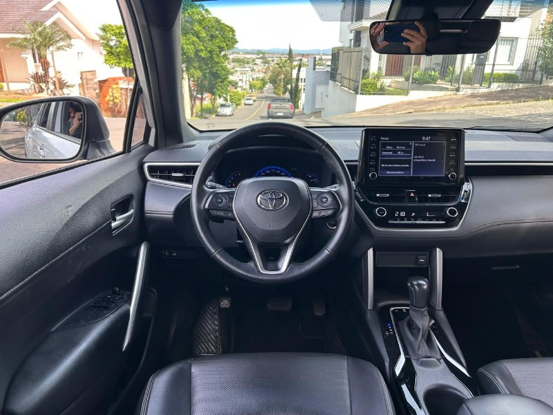 TOYOTA COROLLA CROSS XRE 2.0 16V FLEX AUT. 2023/2023 LS MULTIMARCAS VENÂNCIO AIRES / Carros no Vale TOYOTA COROLLA CROSS XRE 2.0 16V FLEX AUT. 2023/2023 LS MULTIMARCAS VENÂNCIO AIRES / Carros no Vale